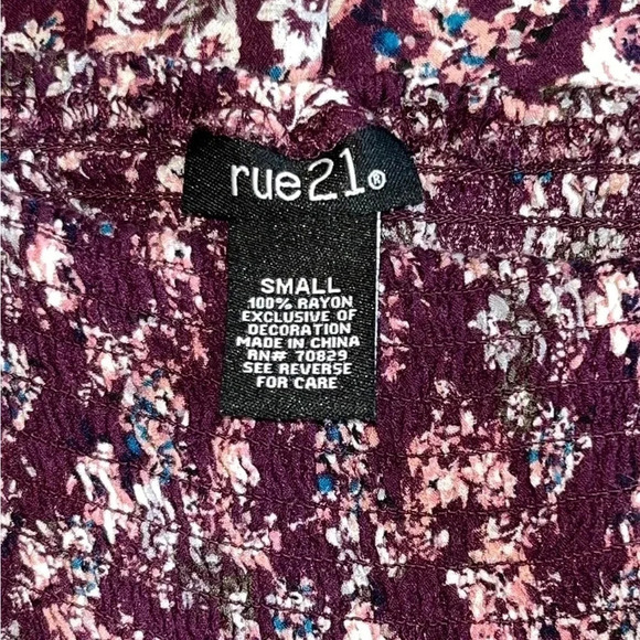 Rue21 | Floral Long Sleeve Romper - Picture 3 of 4